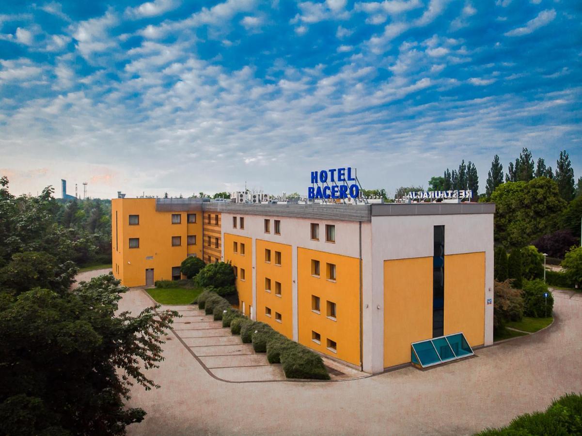 Premium Hotel Bacero Wroclaw Exterior photo