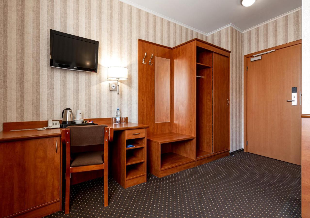 Premium Hotel Bacero Wroclaw Exterior photo